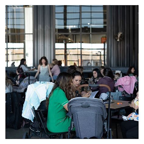 MOMS NIAGARA: MOMSGIVING LUNCH DATE, Crystal Chandelier Cafe Etc., Fort ...