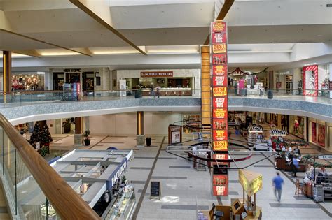 Oak Park Mall — KLOVER ARCHITECTS