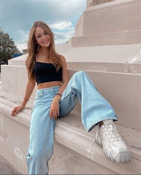 Locations with People Photography 的图像结果