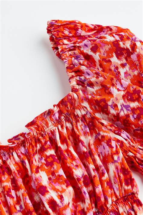 Puff-sleeved cropped blouse - Coral/Floral - Ladies | H&M IN