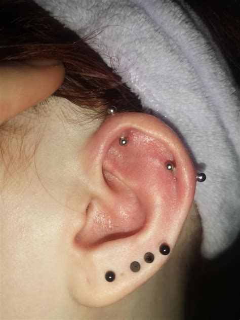 Keloid scarring : r/piercing