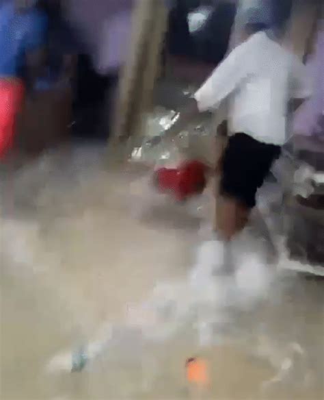 5 dead amid floods in Kolkata post heavy rain; Waterlogging on roads ...