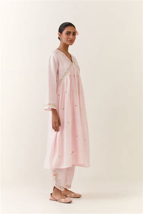 Anantaa By Roohi - Light Pink Yoke Kurta Set - Elahe