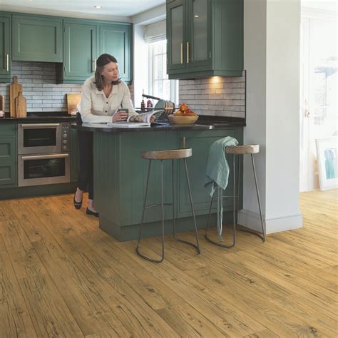 Quickstep Capture (Signature) Cracked Oak Natural - One Stop Flooring