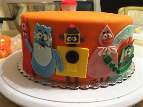 Yo Gabba Gabba Birthday Cake - CakeCentral.com