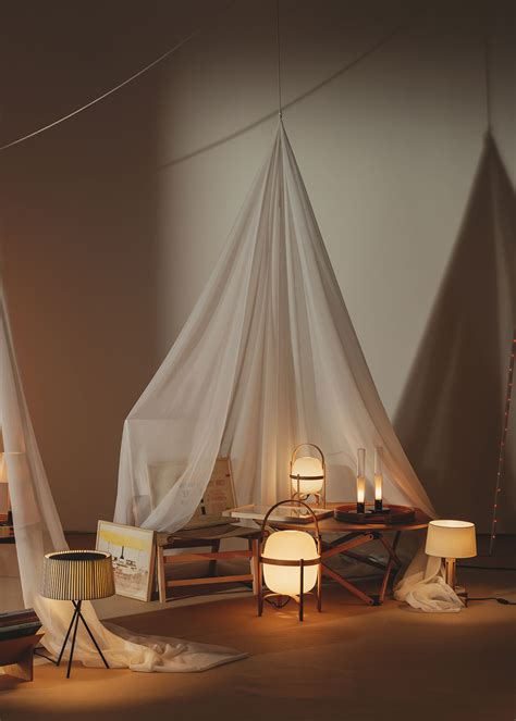 Santa & Cole's Craft Lighting Showcases an Embracing Light