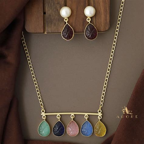 Tapsi 5 Carved Stone Neckpiece With Earring – Adore By Priyanka