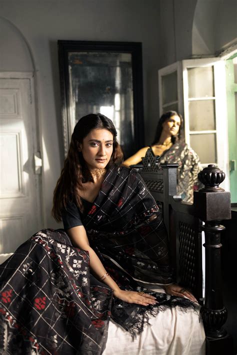 Black Pure Organza Traditional Jamdani Saree – Yarn Story