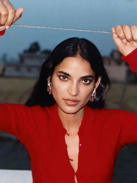 What order should the products in your skincare routine follow? Two ...