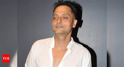'TE3N': Sujoy Ghosh celebrates three years of his film | Hindi Movie ...