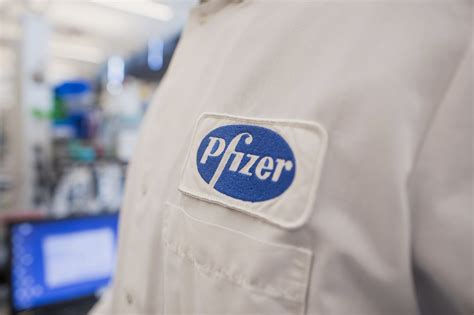 Pfizer to Cut 300 Jobs as Alzheimer’s, Parkinson’s Research Ends ...