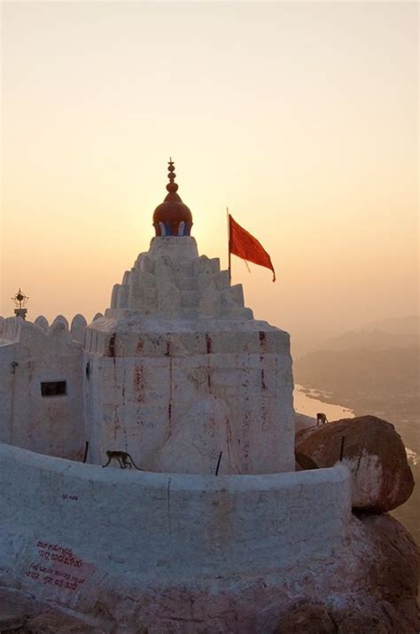 Coracle Rides Serene Waters and Scenic Views | Incredible India