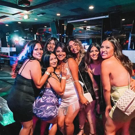 12 Must-Do Activities Before Turning 21 | QuartzMountain