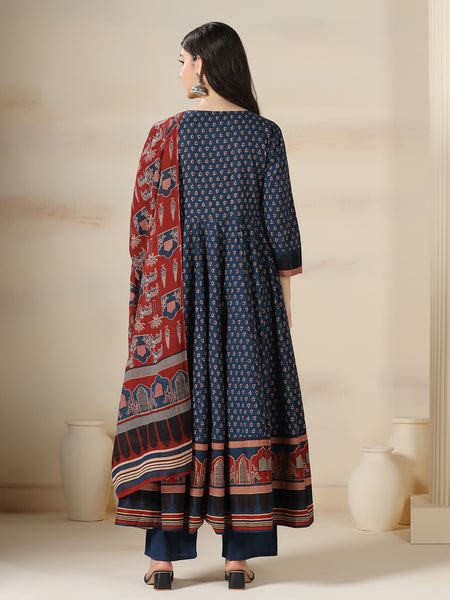 Handcrafted Indian Wear | Elegant Ethnic Clothing – Mizazjaipur