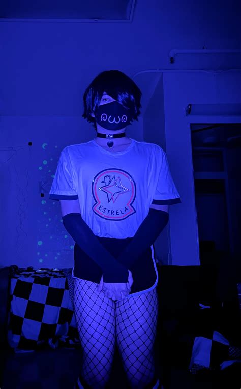 F1nn5ter onlyfans leak - femboy show off hot body on cam : r/FemboySafeSpace