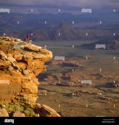 Needles overlook hi-res stock photography and images - Alamy
