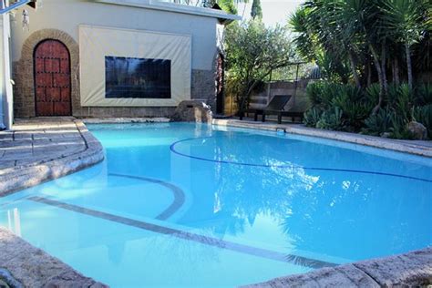 SAFARI MANOR (Benoni, Africa) - Specialty Inn Reviews & Photos ...