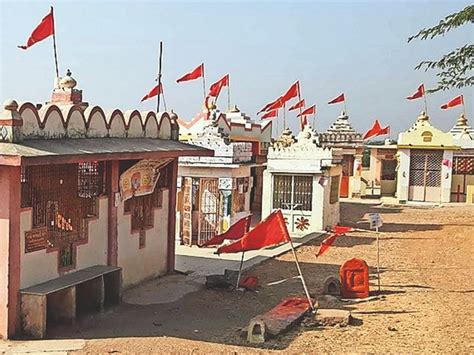 Halwad's Ranekpar means the place of Satima Deri