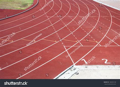 Runner Running around Curve 的图像结果