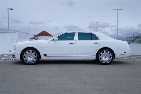 Rosso Corsa Gallery » Car Inventory » 2017 Bentley Mulsanne ($347K MSRP)