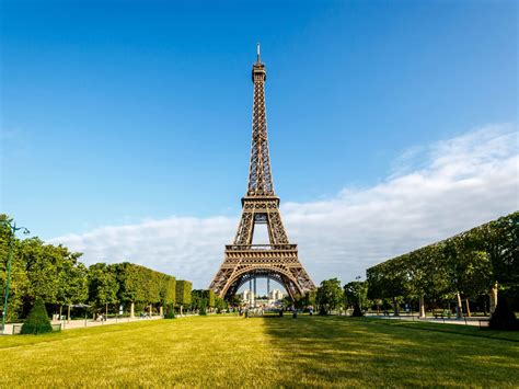11 Astounding Facts About The Eiffel Tower - Facts.net