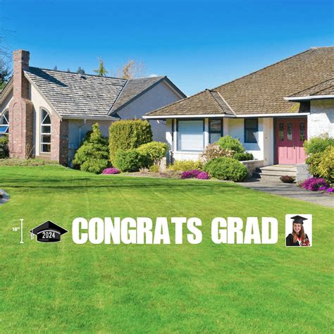Class of (YEAR) Graduation Lawn Sign with Picture — Custom Lawn Sign