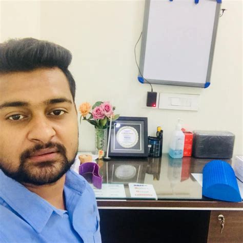 Anas Khan, Best Physiotherapist in Greater Noida, Noida | Physical ...