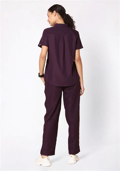 Buy Classic Women's 5-Pocket Mandarin Collar (Wine) Scrub Online – Knya