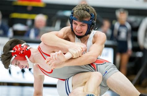 Newport’s Ganon Smith comes up big in District 3 Class 2A quarters and ...