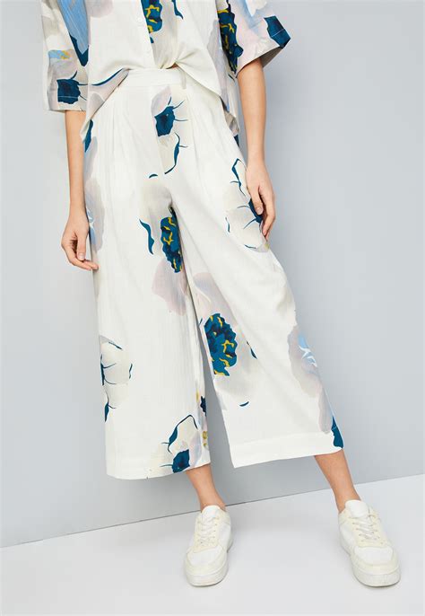 Buy Palazzo Pants for Women Online in India| Max Fashion