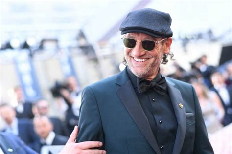 Oscars 2022: Troy Kotsur Wins Best Supporting Actor, Makes History As ...