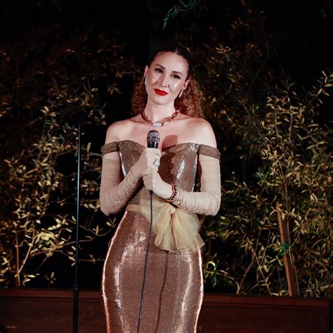 Loren Allred Biography, Age, Husband, Height, Children, Married, Movies ...