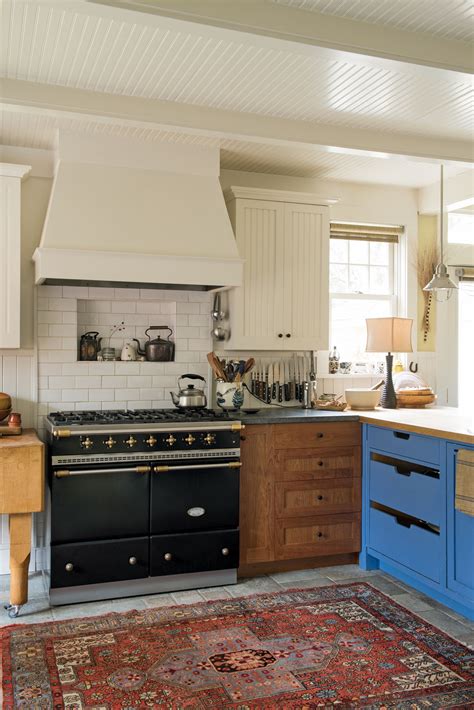 12 kitchen rug ideas to add cozy style to your scheme | Homes and Gardens