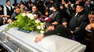 Maria Florinda Ríos Pérez family friends gather for funeral