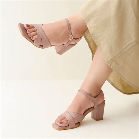 Heels – Dip Your Toes