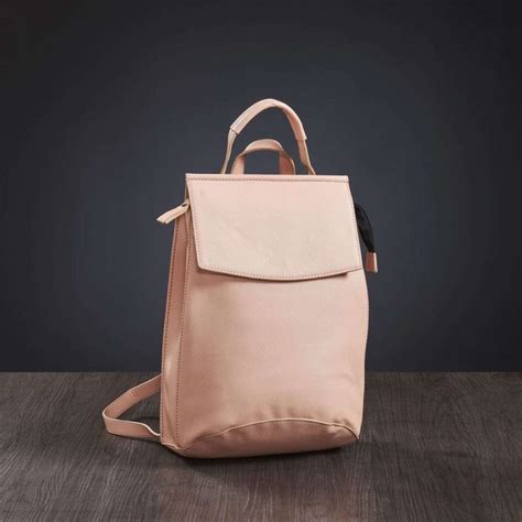Cher Daypack for Women - Coral