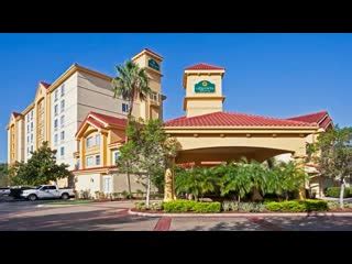 LA QUINTA INN & SUITES BY WYNDHAM ORLANDO I DRIVE/CONV CTR - Hotel ...