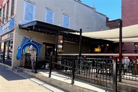 Patios and Outdoor Dining in La Crosse | La Crosse Local