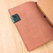 Magnetic Pen Loop – The Black Canvas