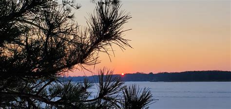 Nimisila Reservoir sunset February 20, 2021 : r/Ohio