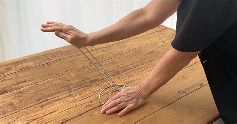 Build Over Bed Table 的图像结果