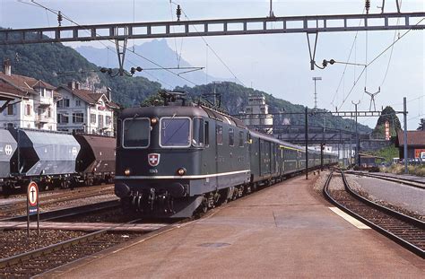 SBB 11345 | Arriving at the station in Aigle is train #930, … | Flickr