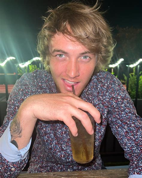 Blake Blumenshine (@blake.blume) • Instagram photos and videos