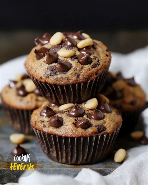 Chocolate-Filled Banana Muffins