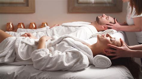 Couple’s Massage in Oakleaf and Jacksonville FL | Relax Together AURSPA