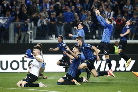 Clinical Atalanta beat Marseille 3-0 to reach Europa League final | Reuters