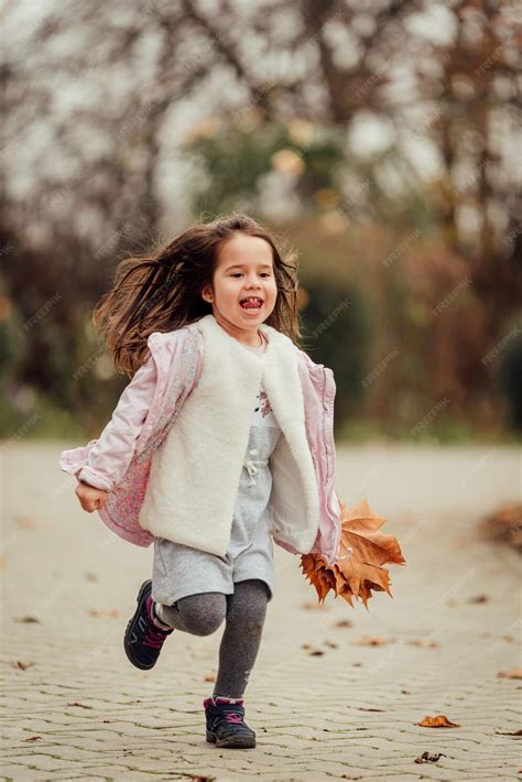 Running Girl 的图像结果