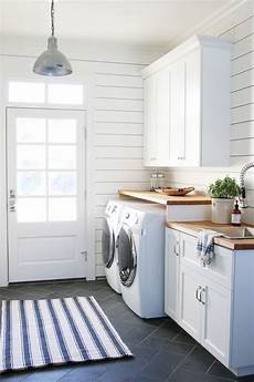 Modern Laundry Room Ideas by 50 Beautiful And Functional Laundry Room Ideas Homelovr Modern Laundry Room Ideas