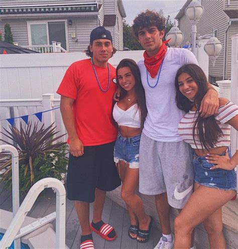 A few older Alexa and Emma pics : r/Alexa_Figueroa