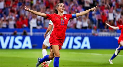 Alex Morgan Style 的图像结果